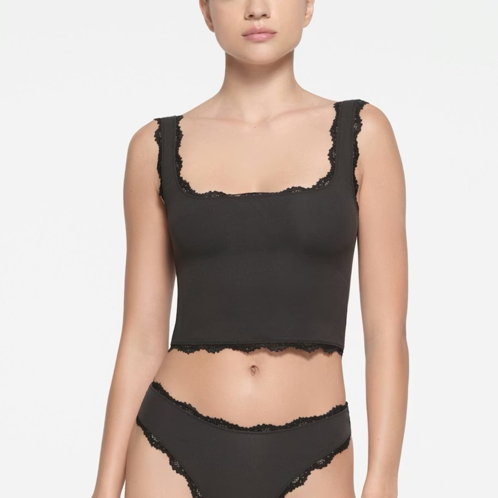 Skims Fits Everbody Lace Tank